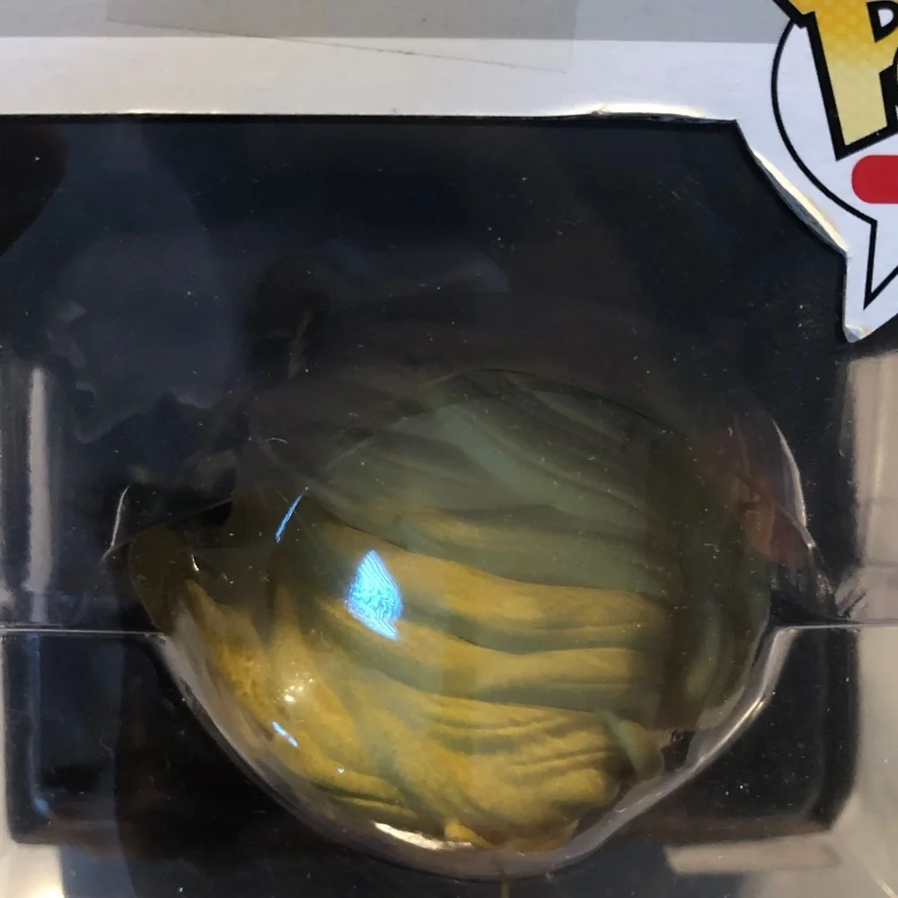 Funko Aquaman Deluxe Vinyl Figure with Gold and Black Accents